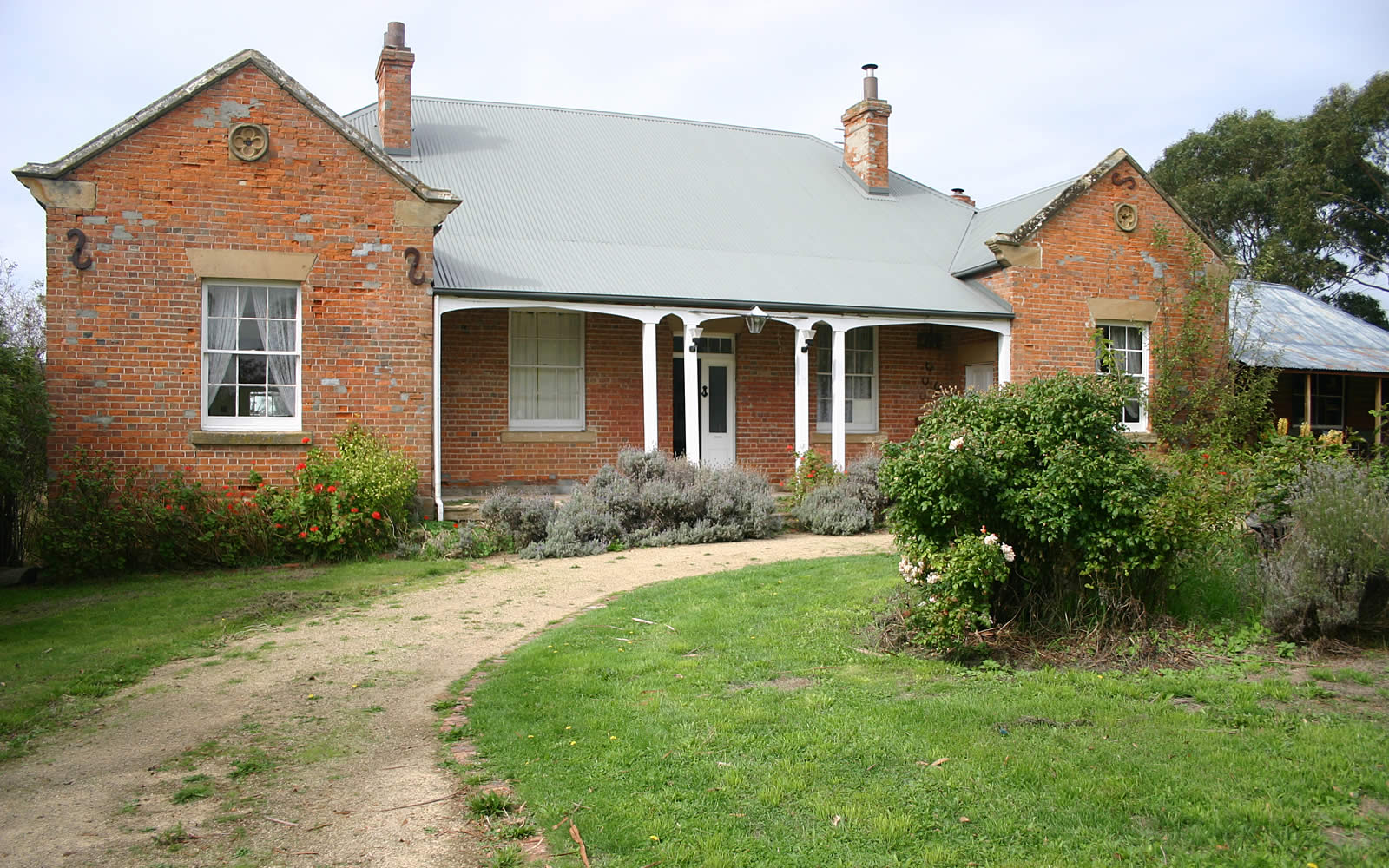 semaphore_house.jpg